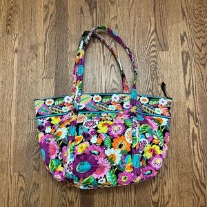 Vera Bradley Weekender Bag Va Va Bloom Purse Quilted Retired Overnight Bag